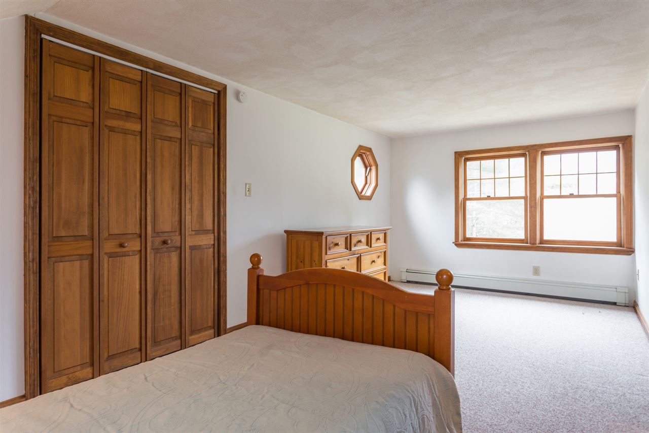 332 Stage Road Nottingham, NH 03290 - Photo 29 of 36