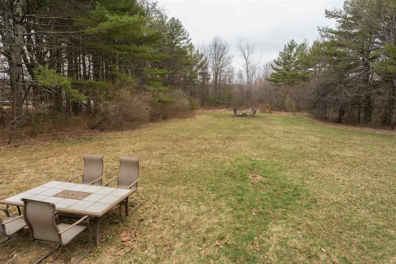 332 Stage Road Nottingham, NH 03290 - Photo 33 of 36