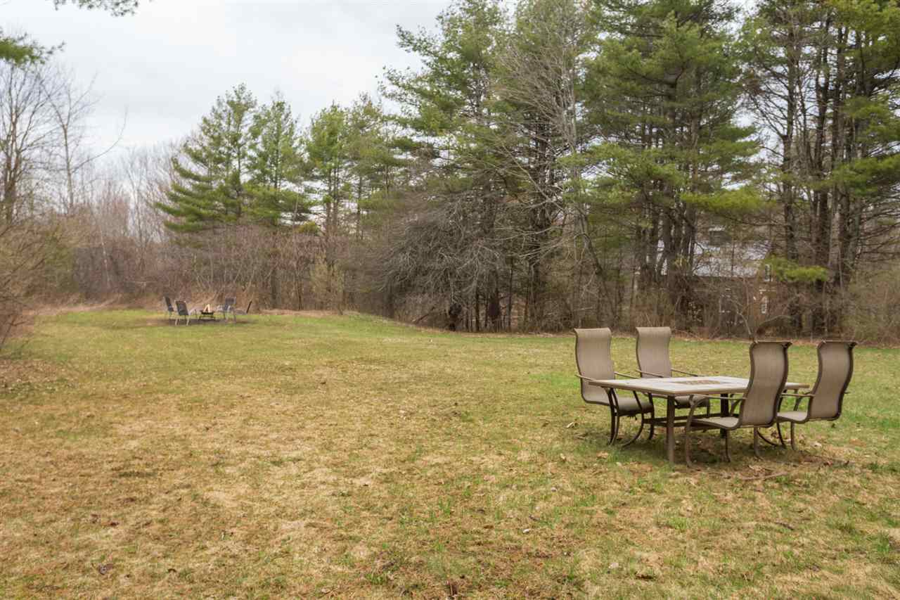 332 Stage Road Nottingham, NH 03290 - Photo 34 of 36