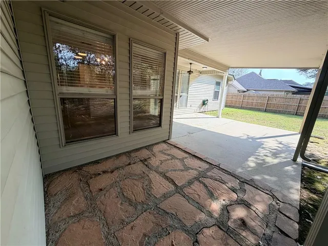 $2,300 | 236 Calumet Drive, Madisonville, LA 70447