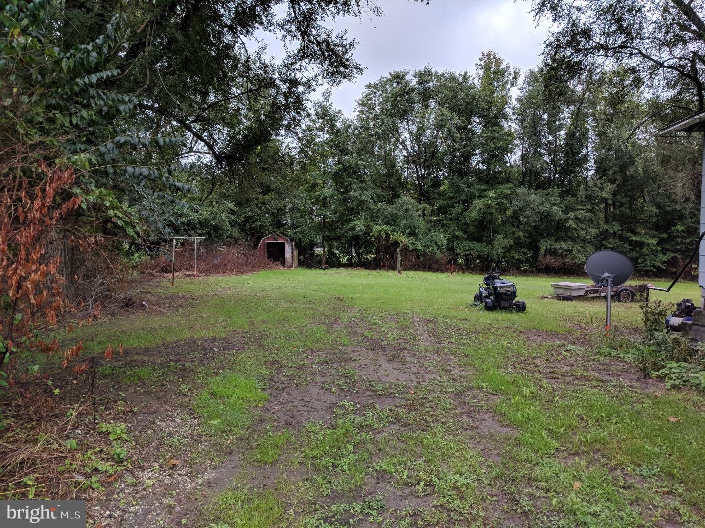 230 Penns Grove Auburn Road Carneys Point, NJ 08069 - Photo 5 of 13 Back Yard