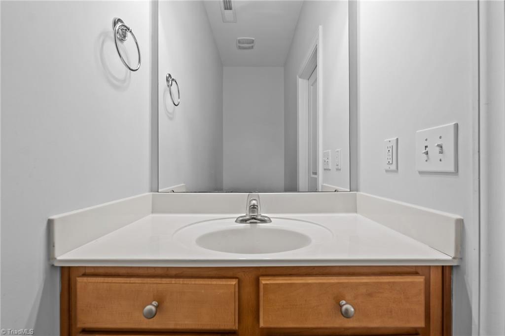 1425 New Garden Road, Unit A Greensboro, NC 27410 - Photo 11 of 28