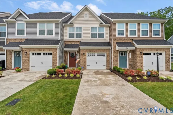 $348,500 | 10844 Genito Sq Drive, Midlothian, VA 23112