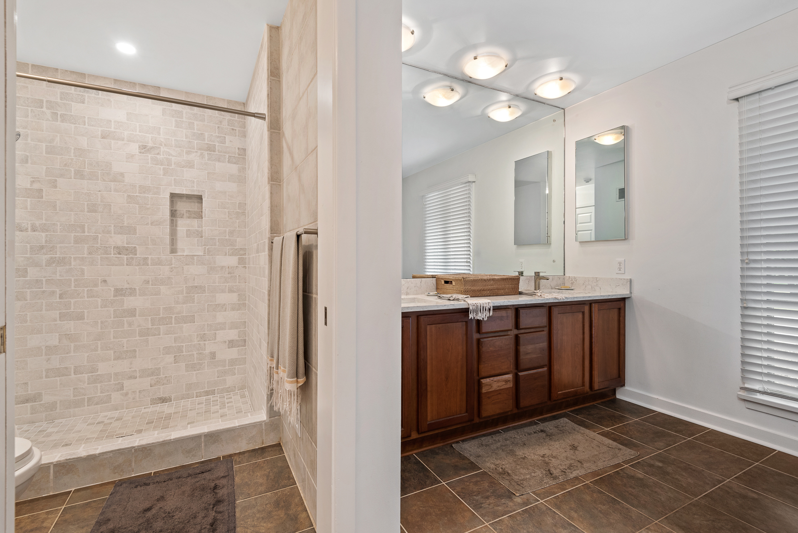 1111 Meadows Road Geneva, IL 60134 - Photo 22 of 47 Gallery Image 22