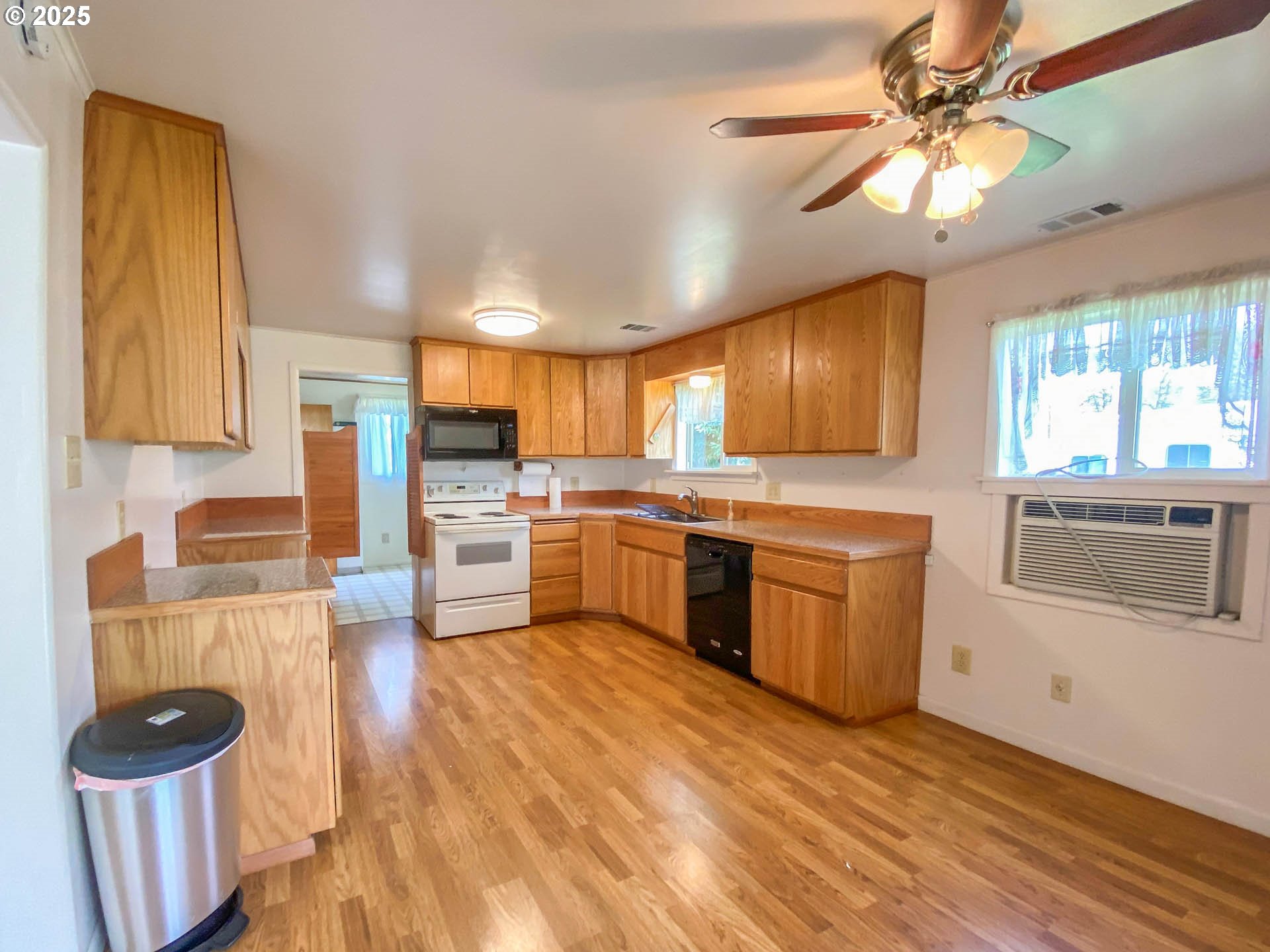 486 Buckhorn Road Roseburg, OR 97470 - Photo 6 of 20 Gallery Image 6