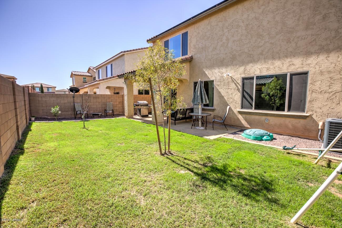 1671 South Rochester Drive Gilbert, AZ 85295 - Photo 28 of 40 IMG_8048_49_50
