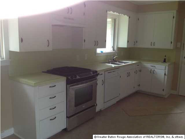 2466 Orpine Avenue Baton Rouge, LA 70808 - Photo 3 of 5
