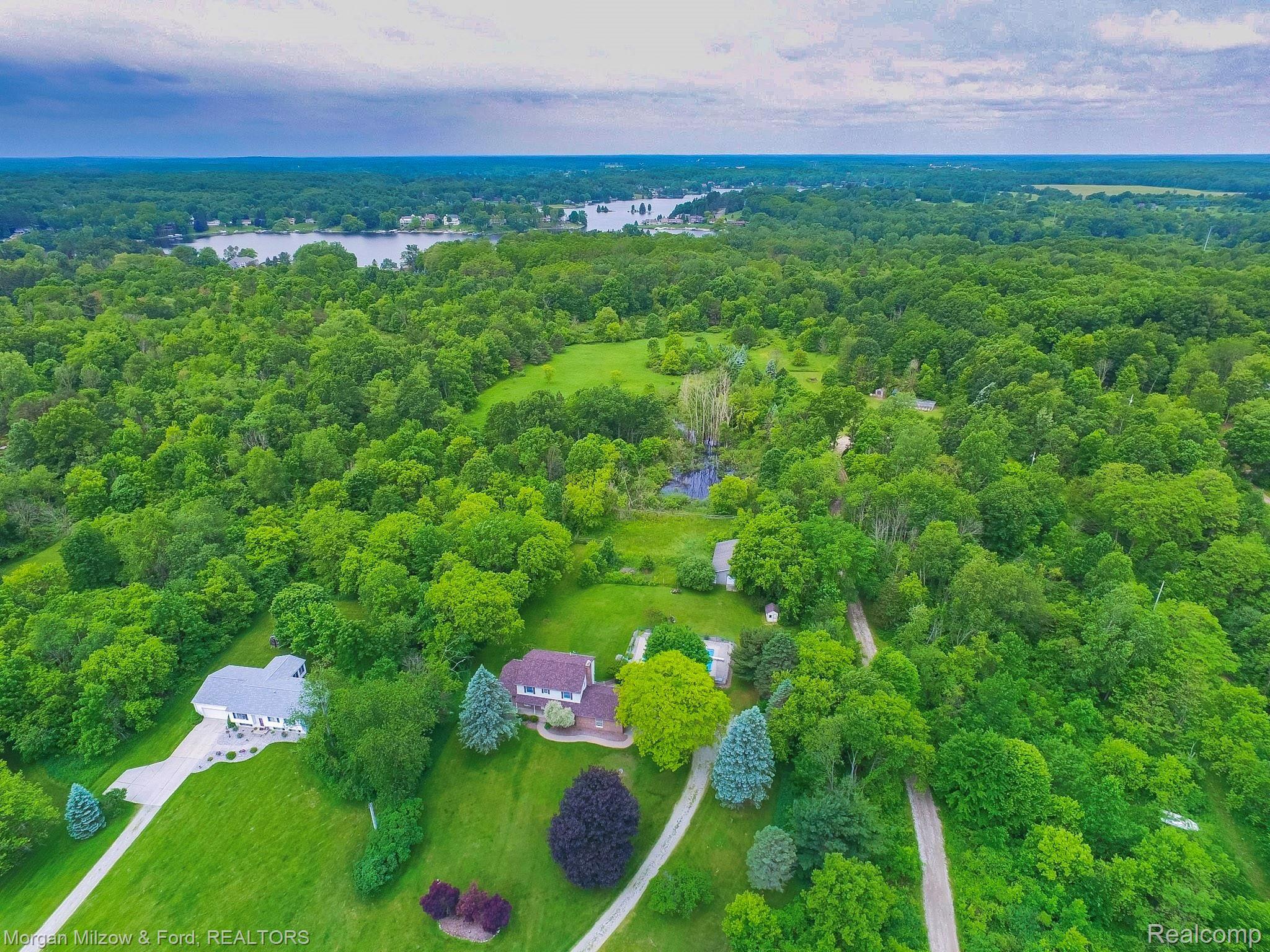 8105 Linden Road Fenton, MI 48430 - Photo 32 of 33 4-DJI_0432.jpg