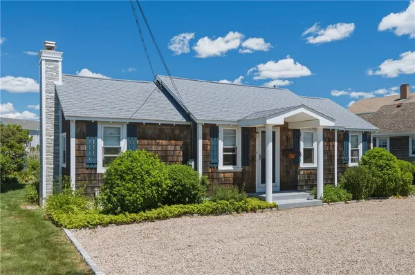 $899,000 | 86 Conch Road, Narragansett, RI 02882