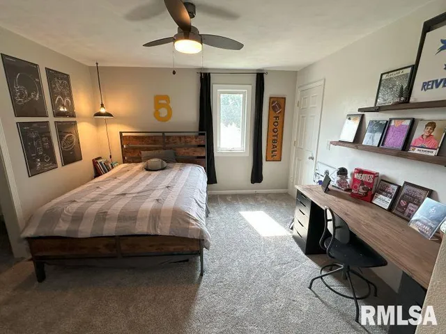 $529,900 | 1144 Brookview Drive, De Witt, IA 52742