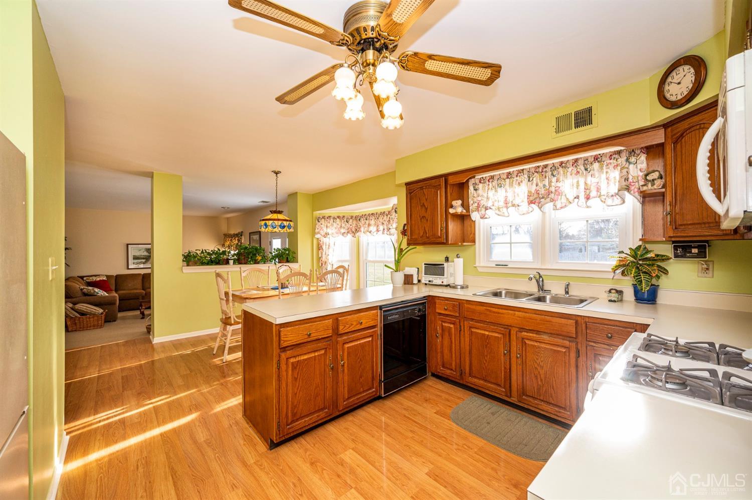 1344 Masoma Road North Brunswick, NJ 08902 - Photo 13 of 42 Gallery Image 13