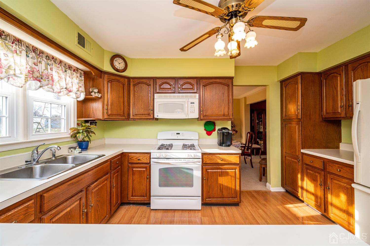 1344 Masoma Road North Brunswick, NJ 08902 - Photo 15 of 42 Gallery Image 15