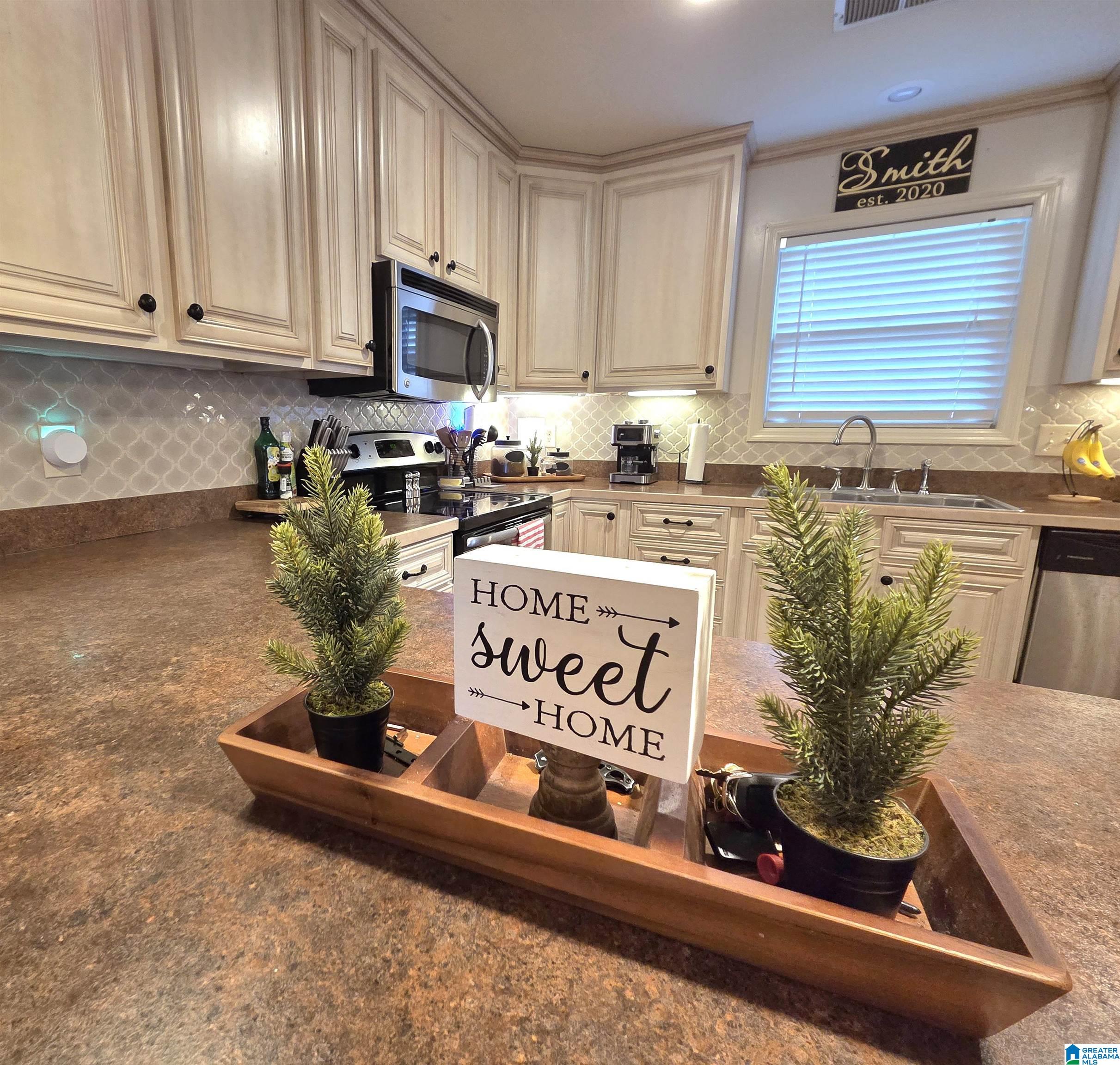 45 Barron Drive Sylacauga, AL 35151 - Photo 7 of 21