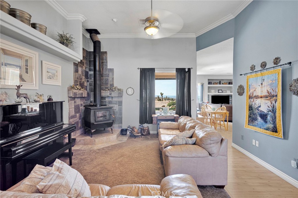 9550 Lucerne Road Apple Valley, CA 92308 - Photo 7 of 64 Gallery Image 7