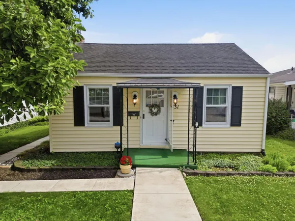 $225,000 | 431 Ballard Avenue, Newark, OH 43055