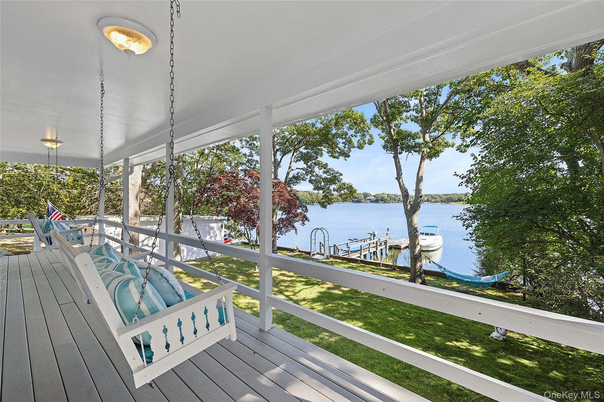 210 Redwood Road Sag Harbor, NY 11963 - Photo 10 of 26 Gallery Image 10
