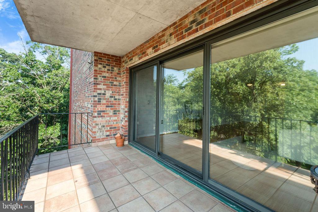 8308 Flower Avenue, Unit 403 Takoma Park, MD 20912 - Photo 11 of 23