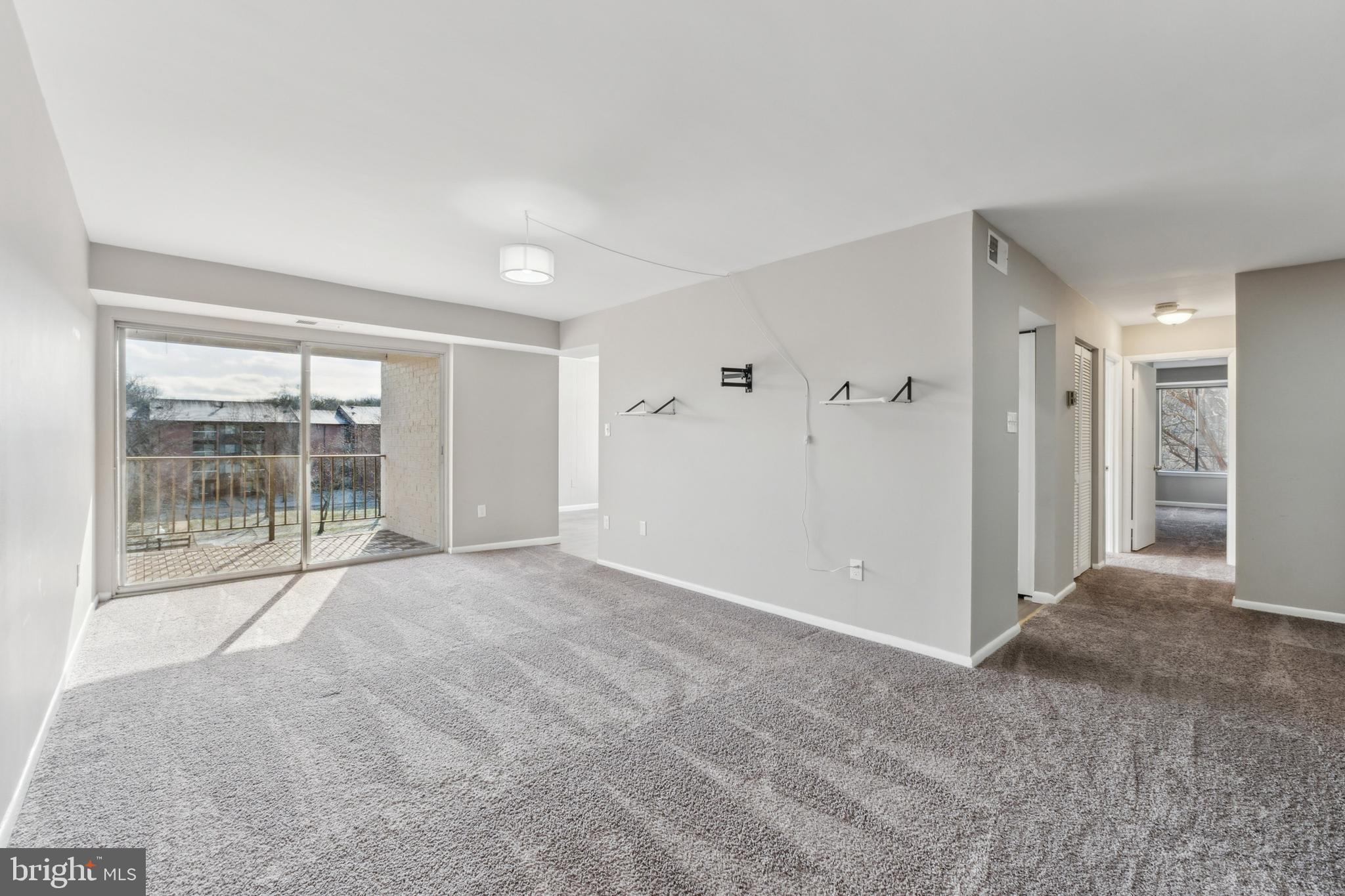 7929 Mandan Road, Unit 303 Greenbelt, MD 20770 - Photo 4 of 25 Gallery Image 4