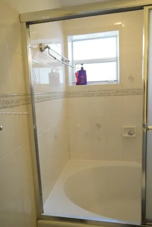 $2,900 | 1389 West 71st Street, Hialeah, FL 33014