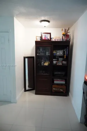 $2,900 | 1389 West 71st Street, Hialeah, FL 33014