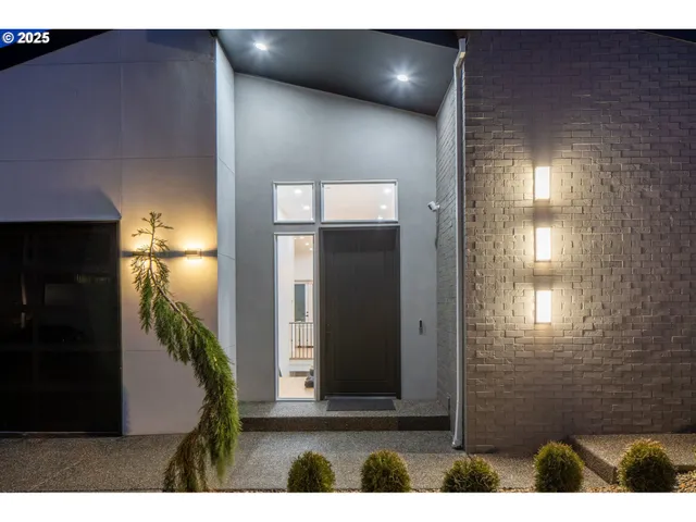 $1,999,950 | 356 West W Street, Washougal, WA 98671