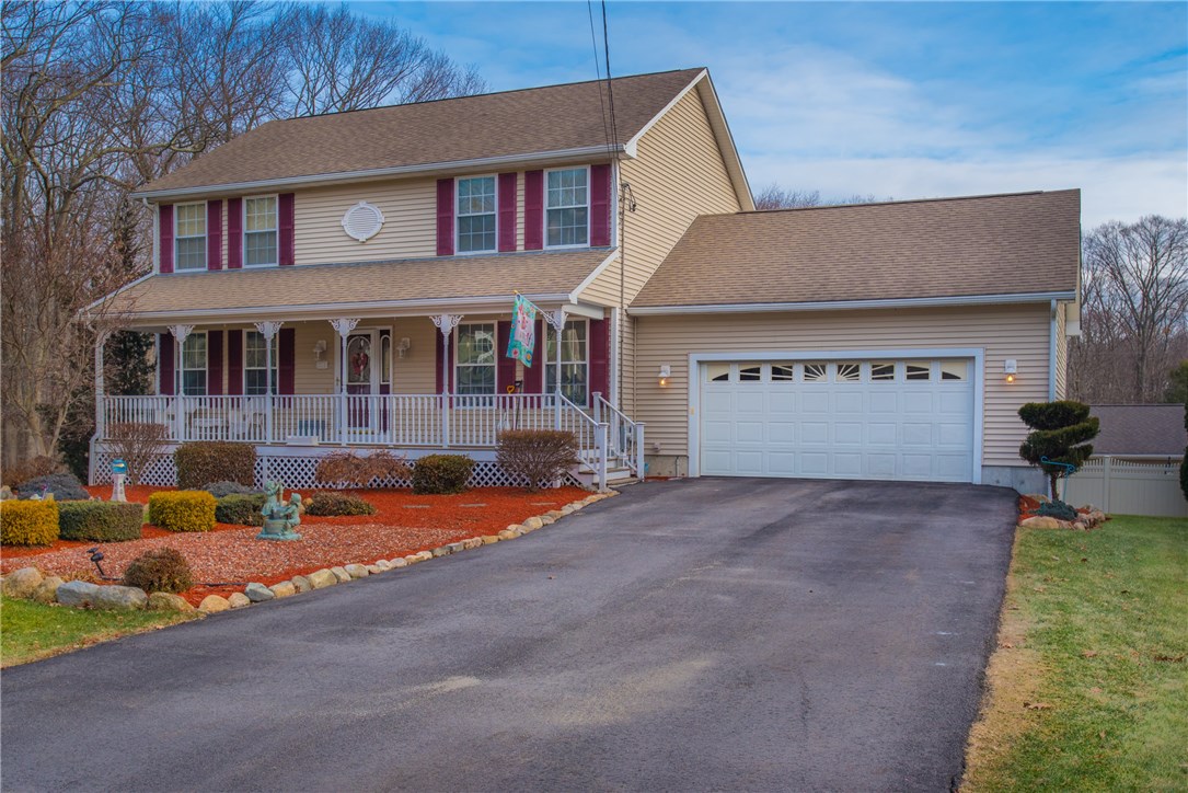 211 Mohawk Trail Cranston, RI 02921 - Photo 1 of 14 Gallery Image 1