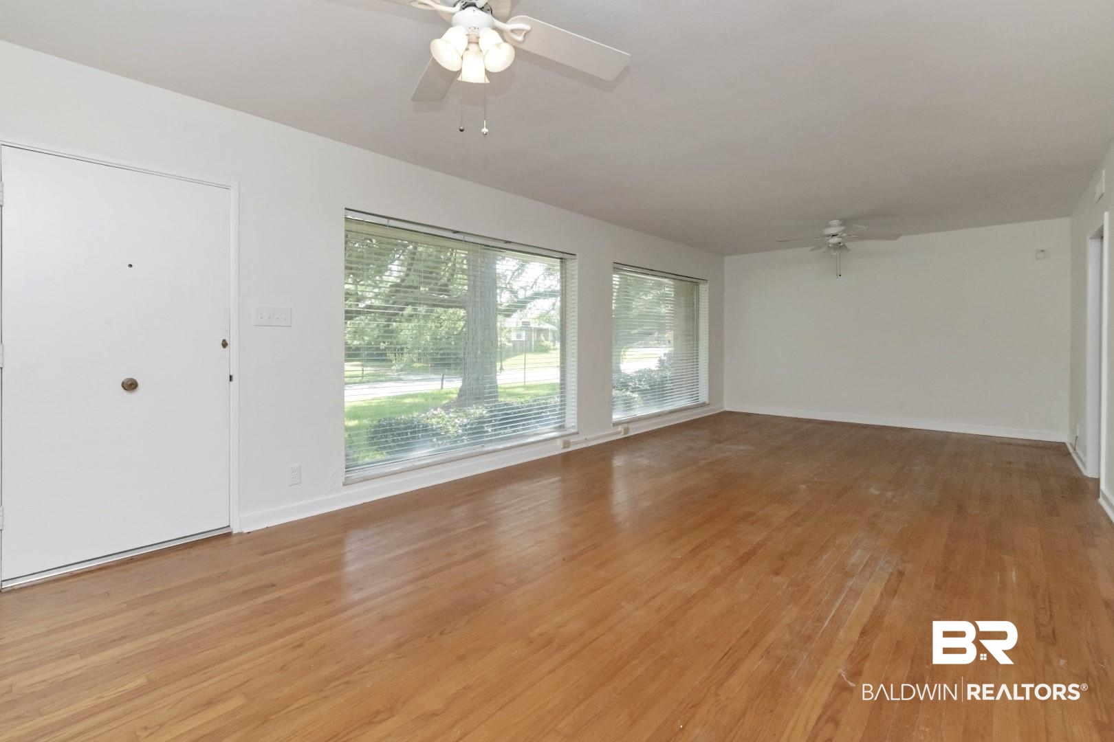 251 Irvine Road Mobile, AL 36606 - Photo 6 of 22