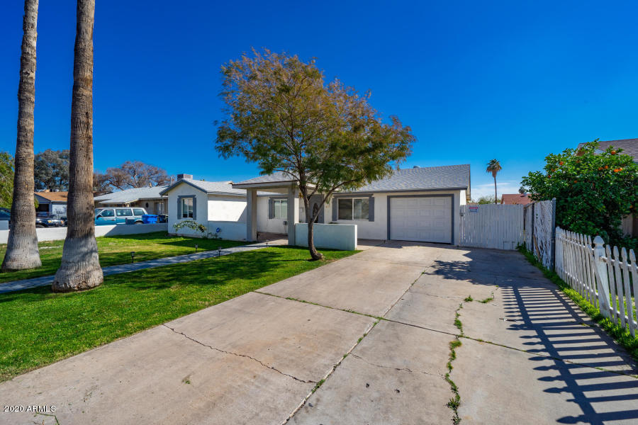 6135 West Berkeley Road Phoenix, AZ 85035 - Photo 4 of 29 20200220205800191864000000-o