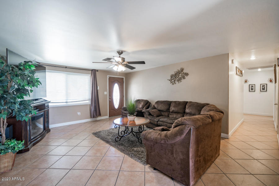 6135 West Berkeley Road Phoenix, AZ 85035 - Photo 7 of 29 20200220205539094315000000-o