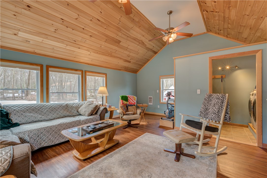 325 Ide Road Scituate, RI 02857 - Photo 15 of 40