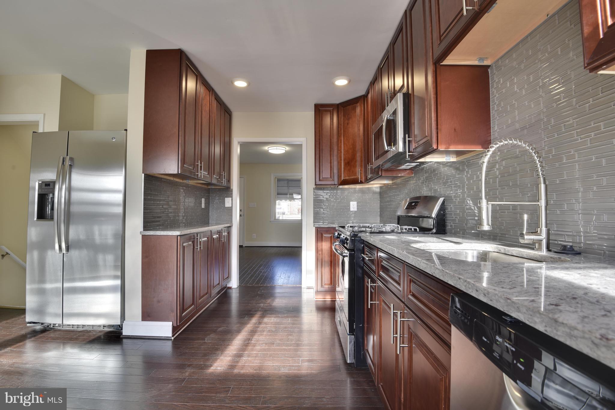 333 West Arundel Road Baltimore, MD 21225 - Photo 1 of 20 Kitchen