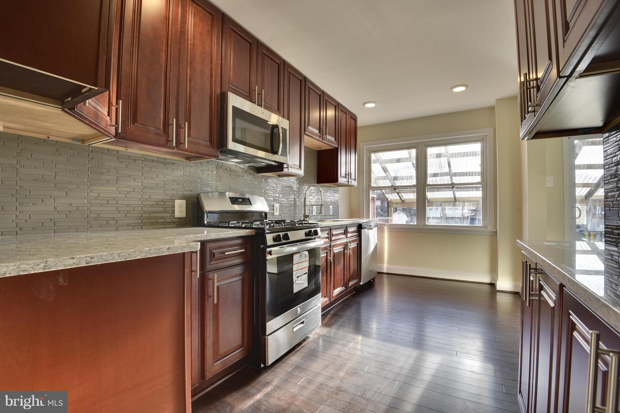 333 West Arundel Road Baltimore, MD 21225 - Photo 3 of 20 Kitchen