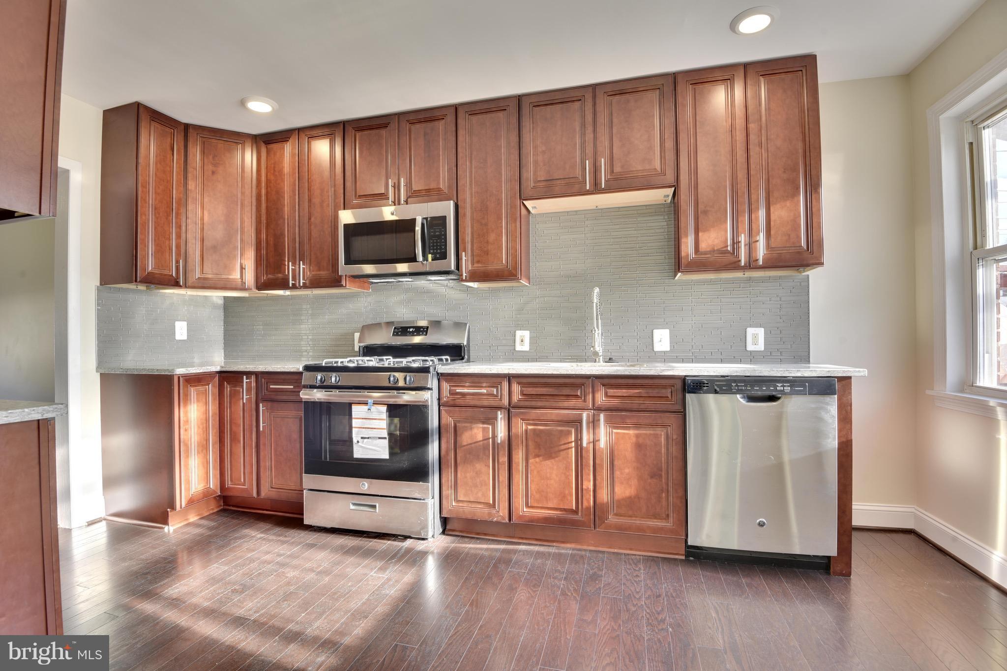 333 West Arundel Road Baltimore, MD 21225 - Photo 4 of 20 Kitchen