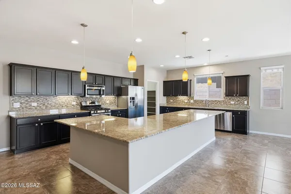 $425,000 | 39054 South Running Roses Lane, Tucson, AZ 85739