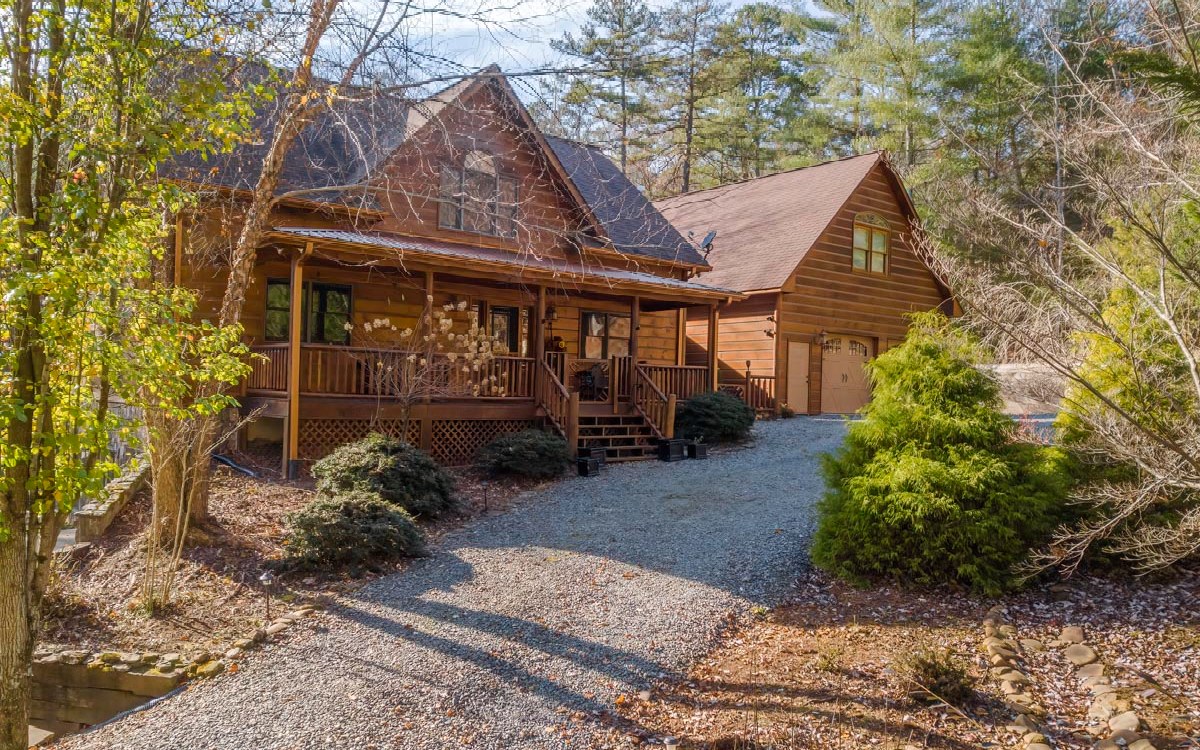 91 Brown Bear Path Blue Ridge, GA 30513 - Photo 1 of 1 Main View