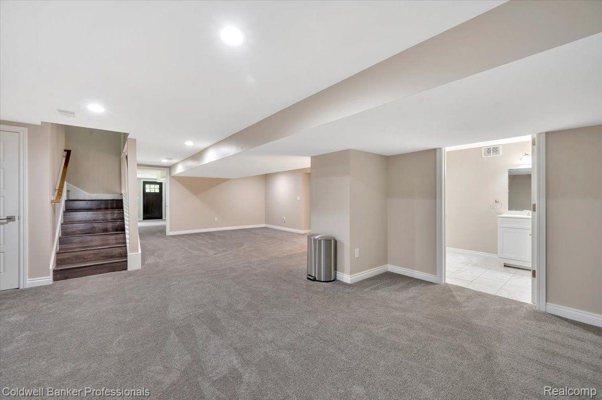 5490 Waldon Road Clarkston, MI 48348 - Photo 50 of 59 Gallery Image 50