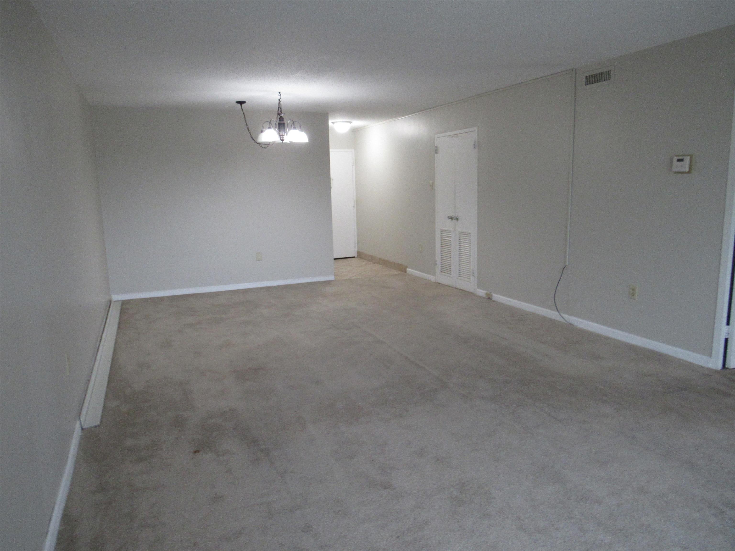 3080 Walnut Grove Road, Unit 205 Memphis, TN 38111 - Photo 11 of 26 a view of an empty room