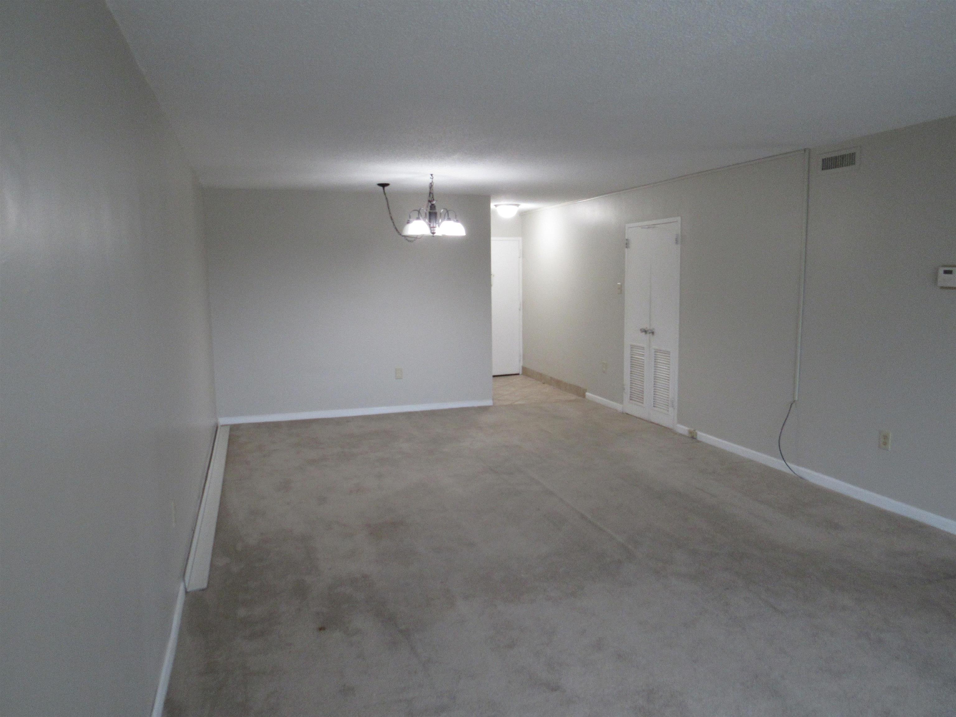 3080 Walnut Grove Road, Unit 205 Memphis, TN 38111 - Photo 12 of 26 a view of an empty room
