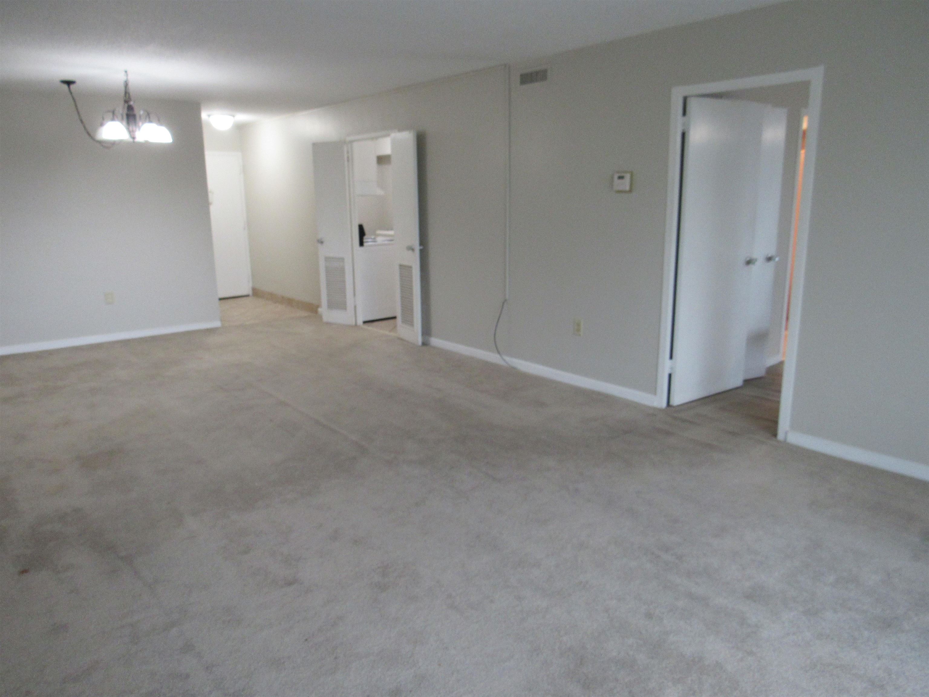 3080 Walnut Grove Road, Unit 205 Memphis, TN 38111 - Photo 14 of 26 a view of an empty room