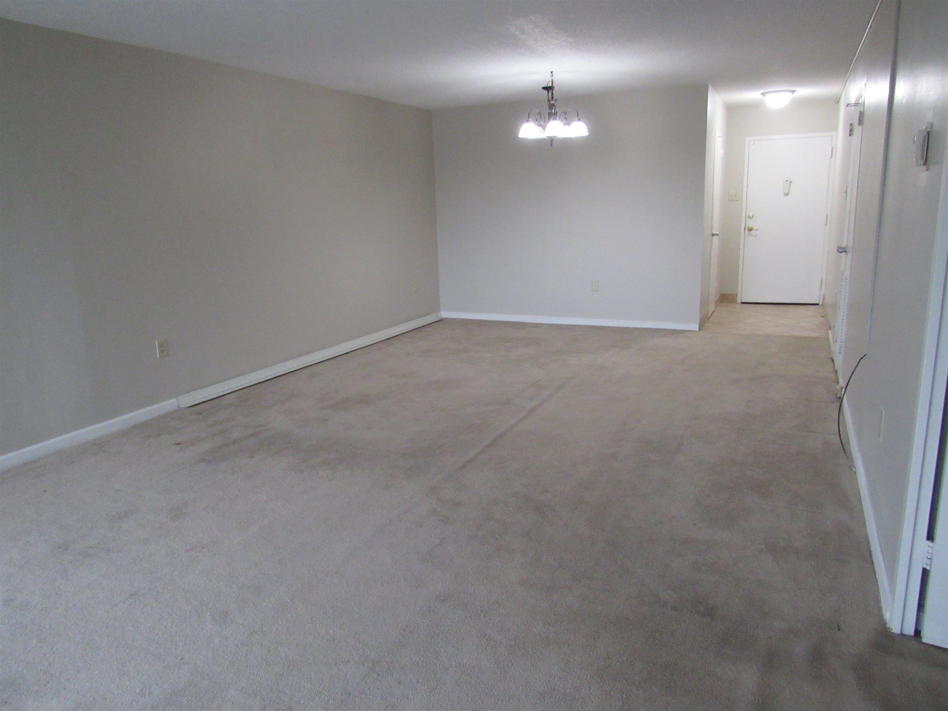 3080 Walnut Grove Road, Unit 205 Memphis, TN 38111 - Photo 4 of 26 a view of an empty room