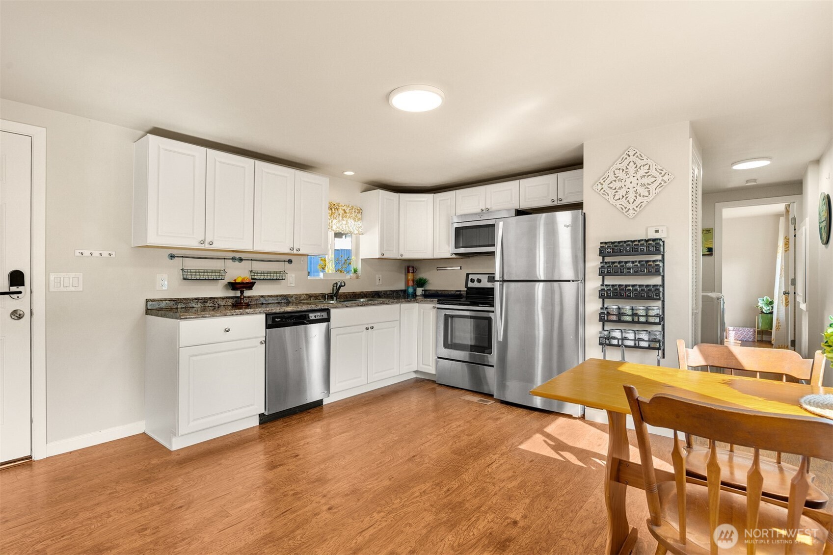 45800 Southeast North Bend Way, Unit 14 North Bend, WA 98045 - Photo 9 of 18