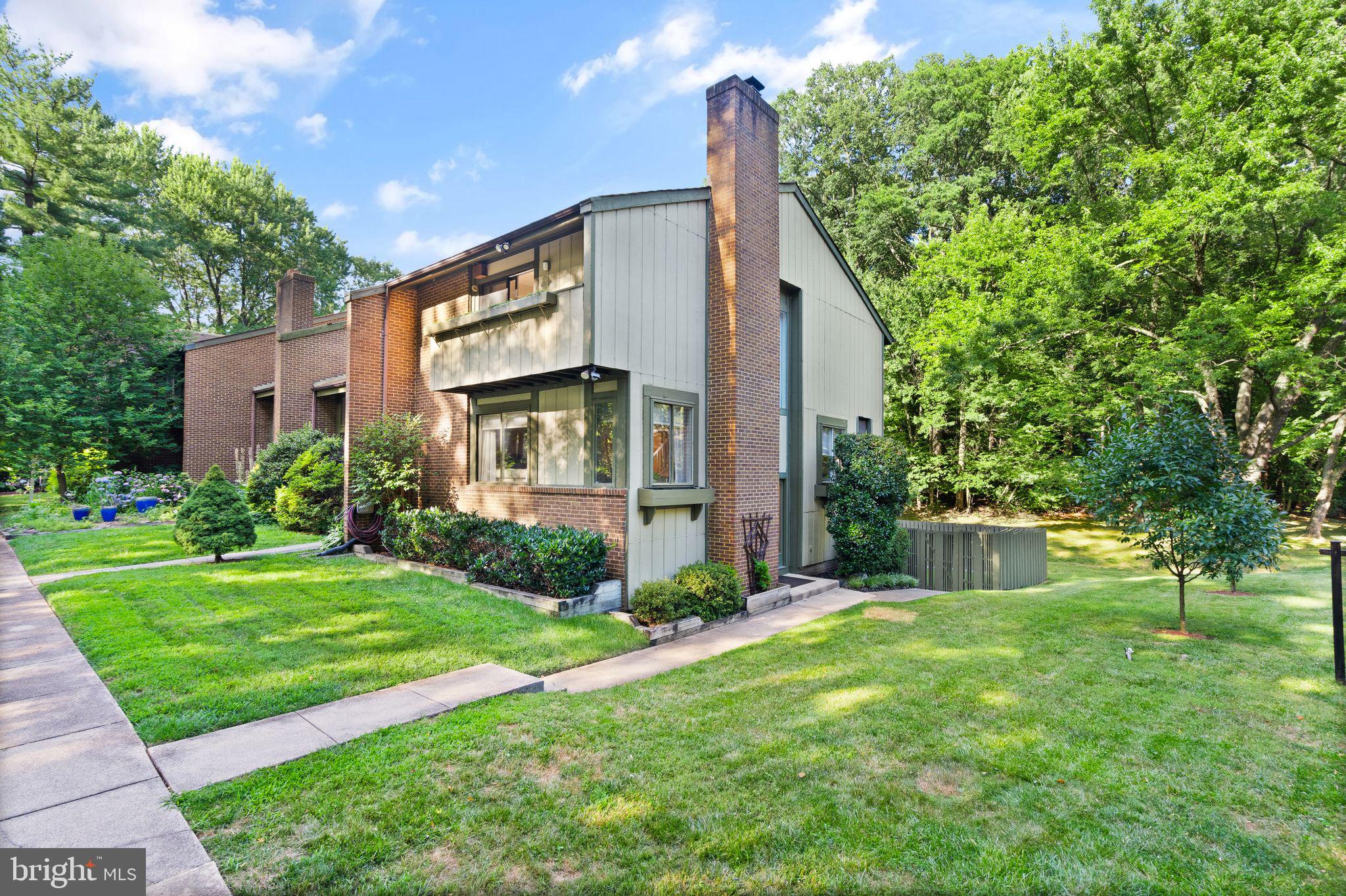 2029 Winged Foot Court Reston, VA 20191 - Photo 1 of 55 Gallery Image 1