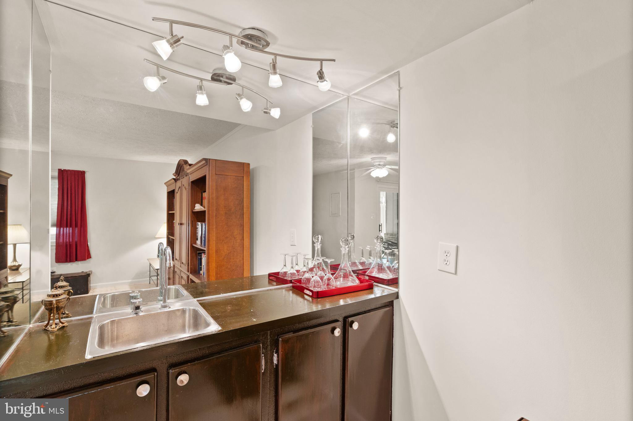 2029 Winged Foot Court Reston, VA 20191 - Photo 39 of 55 Gallery Image 39