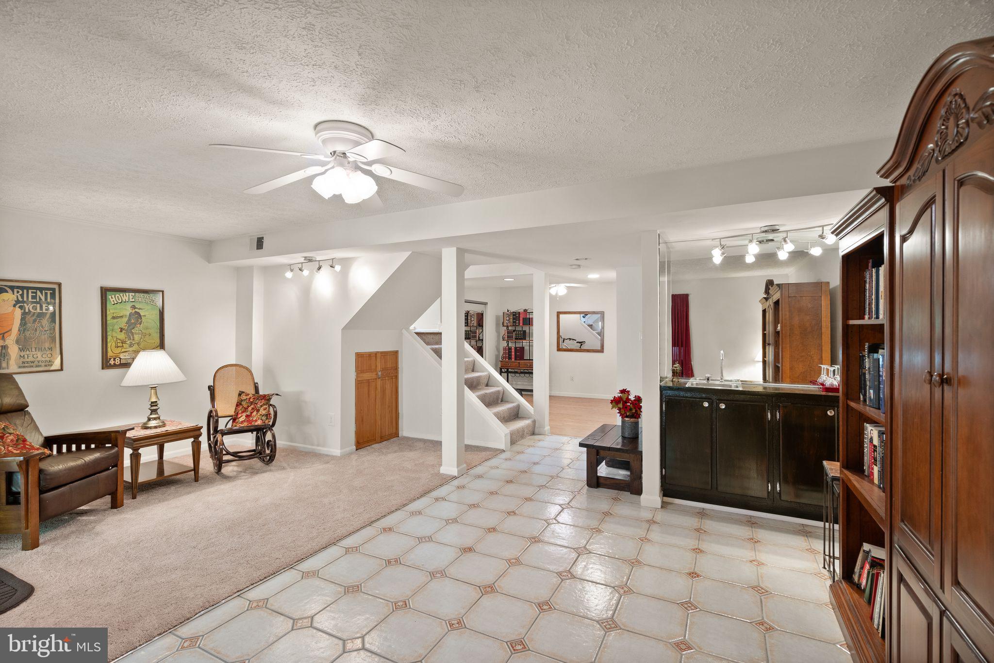 2029 Winged Foot Court Reston, VA 20191 - Photo 5 of 55 Gallery Image 5