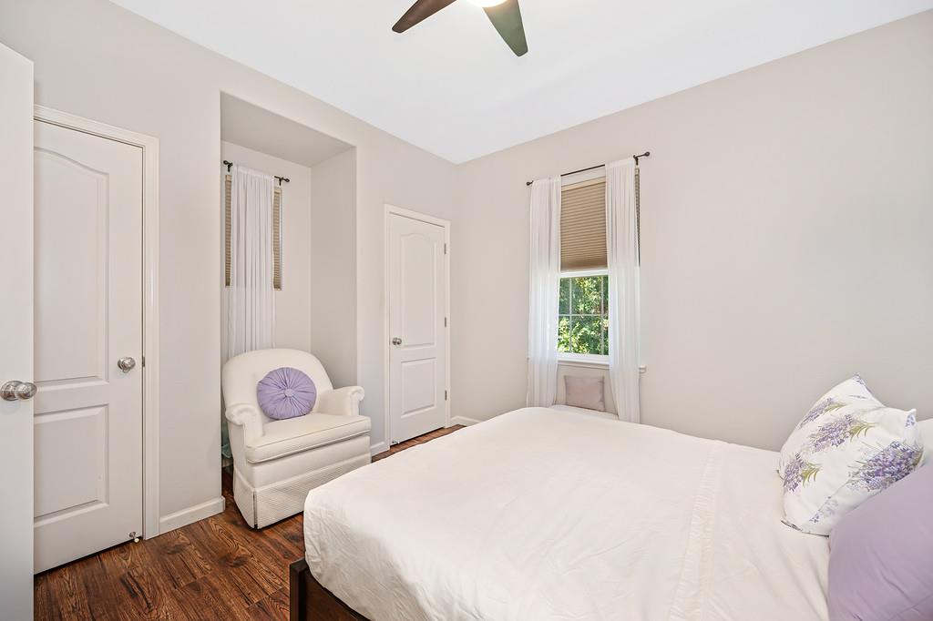 6137 RolkingHam Lane Orangevale, CA 95662 - Photo 28 of 41 Gallery Image 28