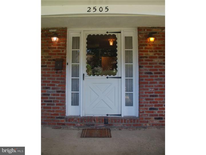 2505 Grant Road Broomall, PA 19008 - Photo 3 of 22 Porch