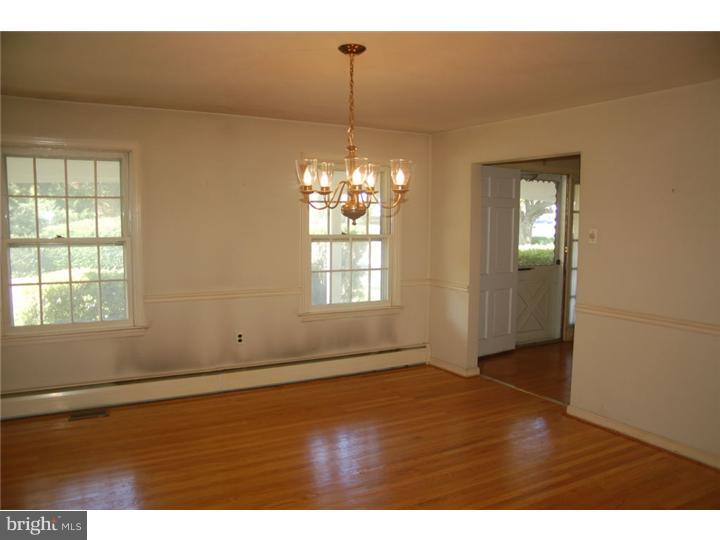 2505 Grant Road Broomall, PA 19008 - Photo 10 of 22 Dining Room
