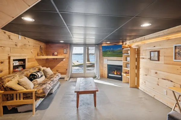 $595,000 | 10325 Teepee Trail, Iron River, WI 54847