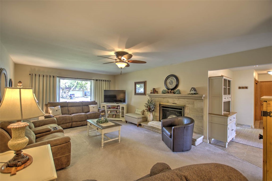 51 Ronald Drive Decatur, IL 62526 - Photo 6 of 45 Gallery Image 6