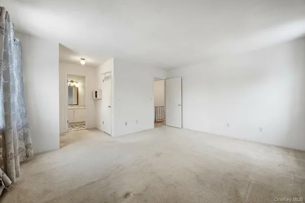 $699,000 | 21 Apple Blossom Lane, East Patchogue, NY 11772